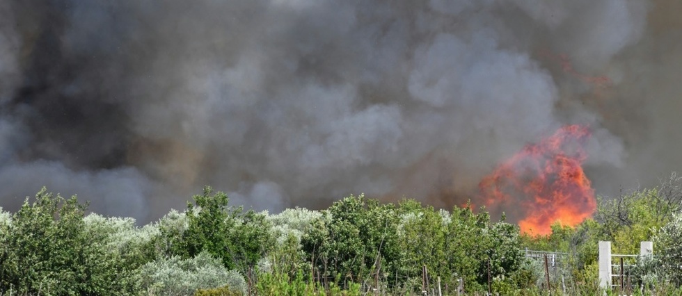 Gard: un bombardier d'eau luttant contre le feu s'ecrase, le pilote tue