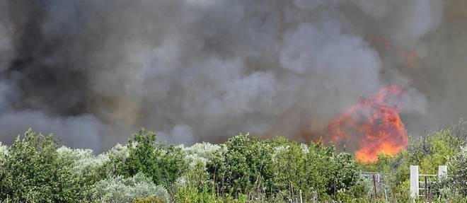 Gard: un bombardier d'eau luttant contre le feu s'ecrase, le pilote tue