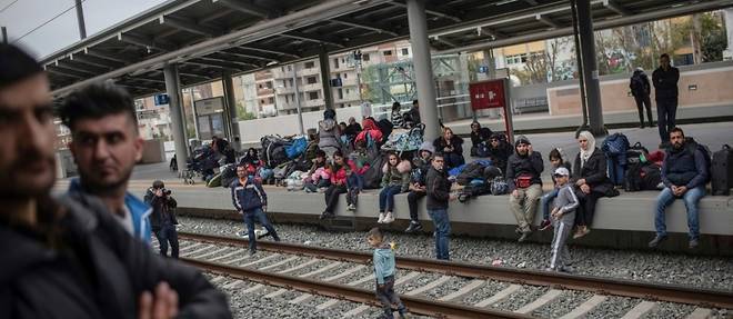 Frontex accusee de tolerer des maltraitances sur des migrants