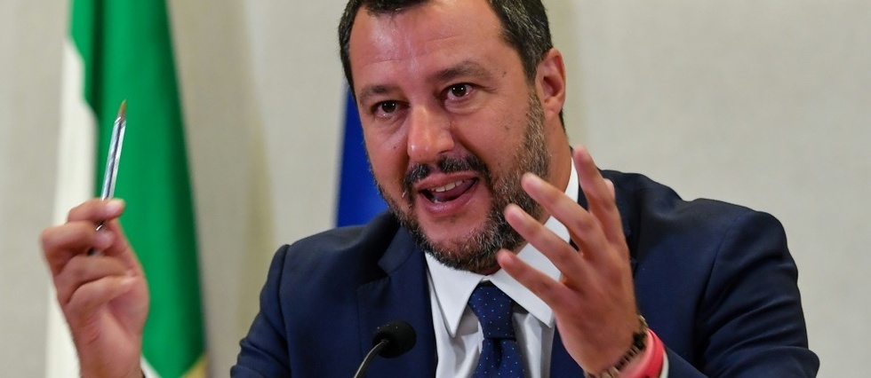Apres le coup de force de Salvini, l'Italie plongee dans la crise