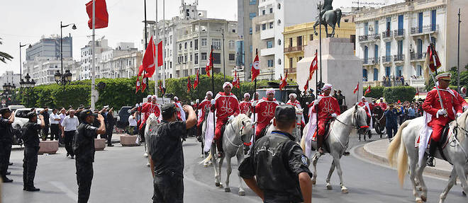 La disparition du president Essebsi a bouscule le calendrier electoral. Va-t-elle bouleverser le systeme politique tunisien ?
 