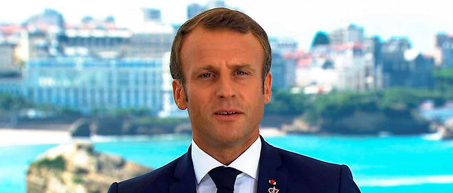 Emmanuel Macron, ici a Biarritz, assure aborder les reformes a venir << avec beaucoup de determination et d'humilite >>.