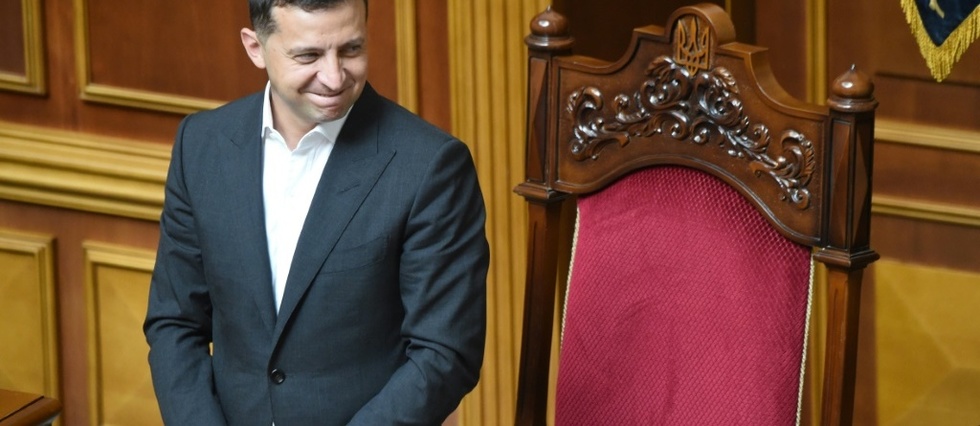Ukraine: Zelensky obtient son Premier ministre et appelle a "faire l'impossible"