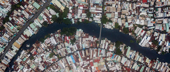 Vue aerienne de la ville de Ho Chi Minh, au Vietnam, qui montre la surpopulation le long du Canal (Photo d'illustration).