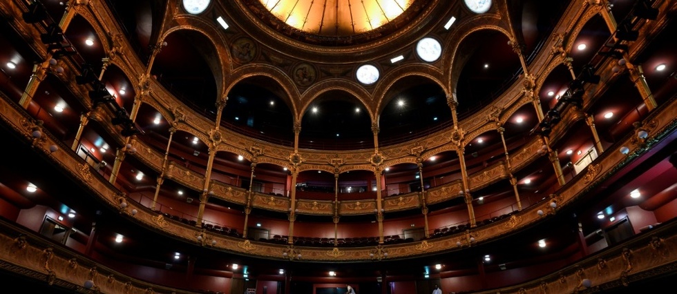 Le Theatre du Chatelet retrouve ses couleurs de jeunesse