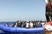 Migrants: l'Italie pousse &agrave; une &quot;r&eacute;partition automatique&quot; entre Europ&eacute;ens