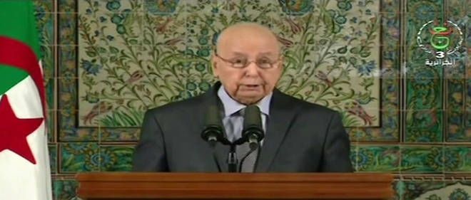 An image grab from the Algerian national television chanel on June 6, 2019, shows Algerian interim President Abdelkader Bensalah addressing the nation. - Bensalah today called for "dialogue" after the authorities ruled out holding a planned election on July 4. He urged the political class and civil society in the North African country to hold an "inclusive dialogue" aimed at fixing a new date for elections "as soon as possible" in a televised address. (Photo by - / Algerian TV / AFP) / == RESTRICTED TO EDITORIAL USE - MANDATORY CREDIT "AFP PHOTO / HO /ALGERIAN TV" - NO MARKETING NO ADVERTISING CAMPAIGNS - DISTRIBUTED AS A SERVICE TO CLIENTS ==