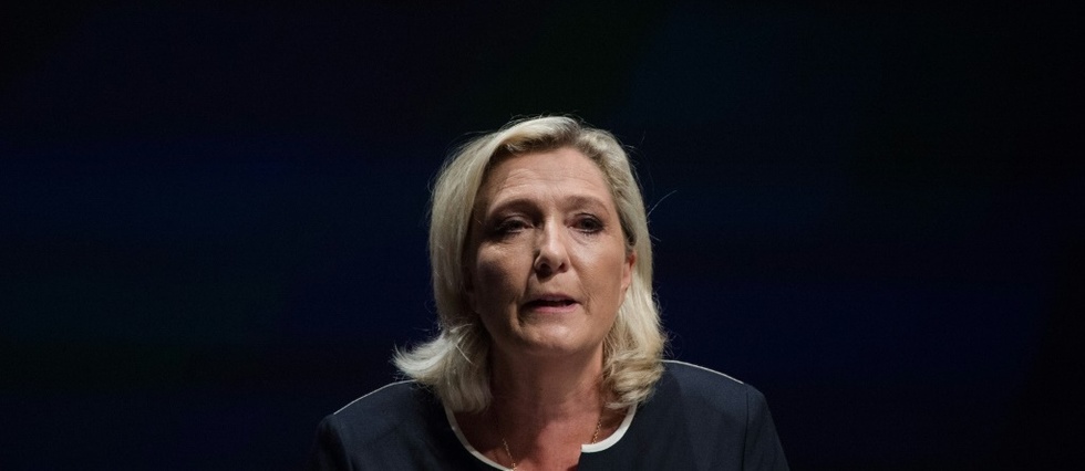 Marine Le Pen: "Si personne n'emerge" pour la presidentielle, "moi je suis la"