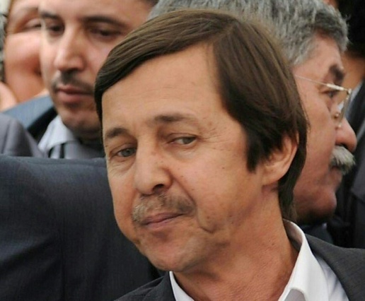 Algerie: debut du proces de plusieurs personnalites dont le frere de Bouteflika