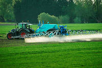 Pesticides&nbsp;: un maire interdit &agrave; ses administr&eacute;s d'uriner pr&egrave;s des surfaces cultiv&eacute;es