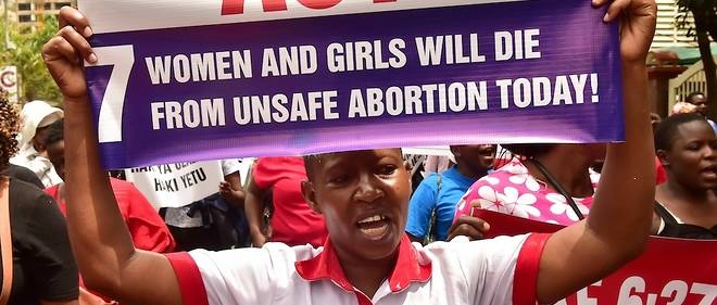 Au Kenya, legalement, l'IVG etait deja autorisee lors de grossesses a risque et en cas de viol.