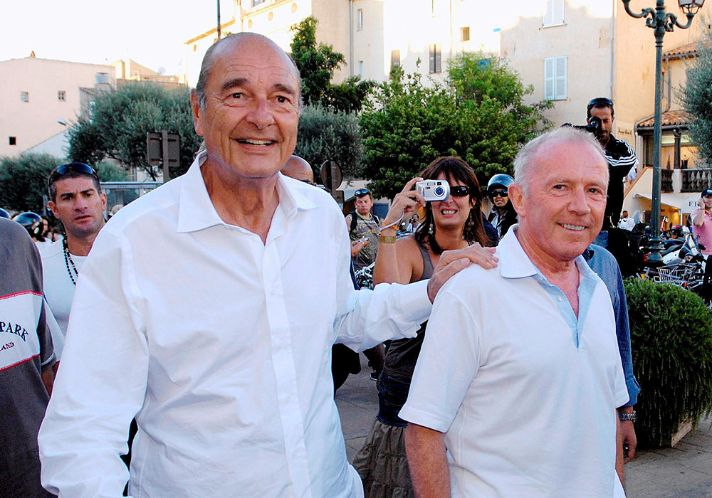  Fidelite. Jacques Chirac et Francois Pinault a Saint-Tropez, le 8 aout 2007. << Pinault est un ami et je souhaite a tout le monde d'avoir des amis aussi loyaux que lui >>, avait coutume de dire Jacques Chirac.