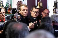  Emmanuel Macron a hésité à donner son feu vert à la réforme, puis a cédé face au plaidoyer de Gérald Darmanin. Mais c'était avant la révolte des Gilets jaunes...  ©ETIENNE LAURENT / AFP