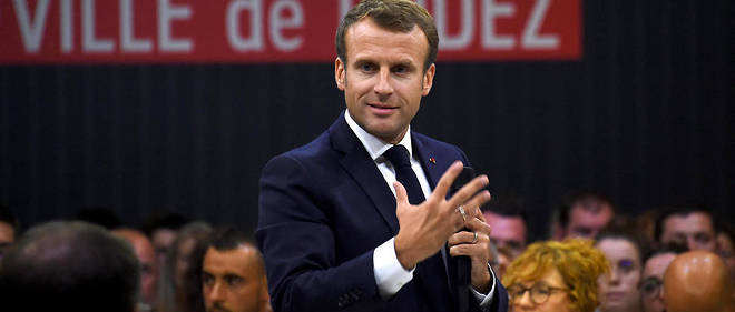 A trop vouloir rassurer les Francais les plus ages, Emmanuel Macron prend le risque d'inquieter les autres.