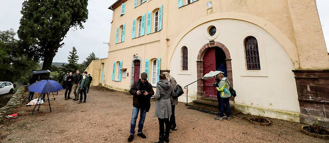 En janvier 2018, les policiers prennent tres au seroieux un temoignage signalant qu'un moine ressemblant a Xavier Dupont de Ligonnes a assiste a des messes au monastere de Roquebrune-sur-Argens. 