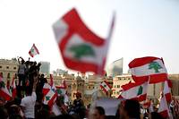 Liban: des dizaines de milliers de personnes dans la rue, un parti annonce sa d&eacute;mission