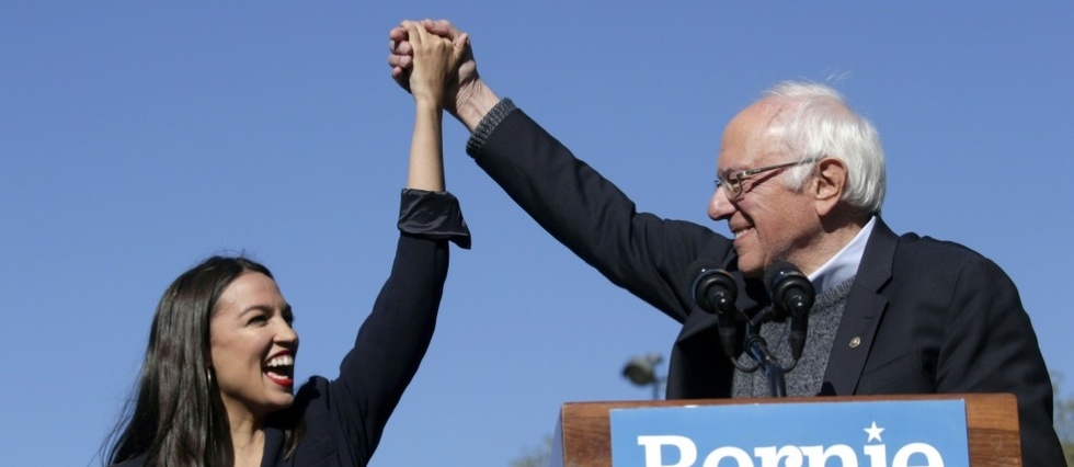 Presidentielle americaine: la jeune star democrate "AOC" a la rescousse de Bernie Sanders