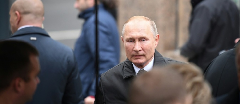 La Russie declassifie une note du KGB sur le "camarade Poutine"