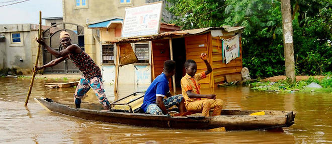 Un peu partout en Afrique, les inondations rappellent que le changement climatique va avoir un impact negatif croissant sur les populations. Ici, au Nigeria.
 