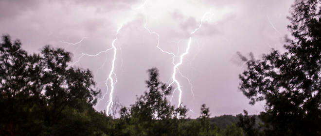 Orages Cet Algorithme Qui Predit Ou Va Tomber La Foudre Le Point