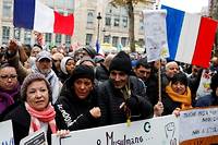 La marche controvers&eacute;e contre l'islamophobie s'&eacute;lance &agrave; Paris
