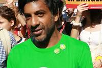 Paris: l'ex-footballeur Dhorasoo candidat avec l'Insoumise Simonnet