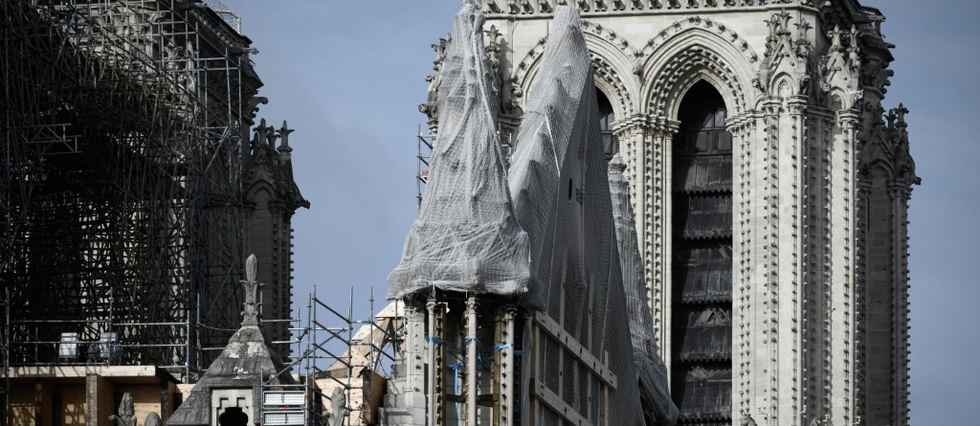 Fleche de Notre-Dame: le representant de Macron tance l'architecte en chef