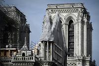 Fl&egrave;che de Notre-Dame: le repr&eacute;sentant de Macron tance l'architecte en chef