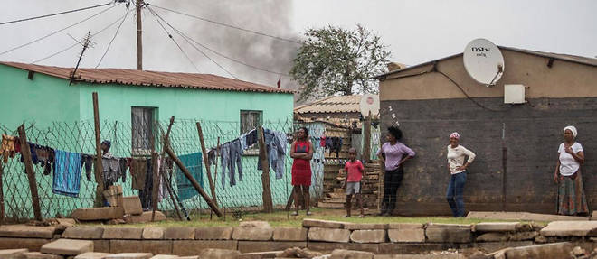 Des habitants du township de Katlehong, dans la province du Gauteng, le 5 septembre 2019.