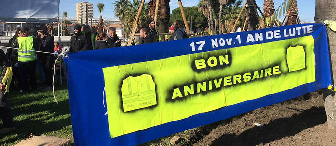 Les  derniers manifestants presents en centre-ville de Montpellier  dressent  un bilan positif du premier anniversaire d'un mouvement social  inedit.