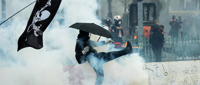 Manifestations Des Gilets Jaunes 254 Interpellations