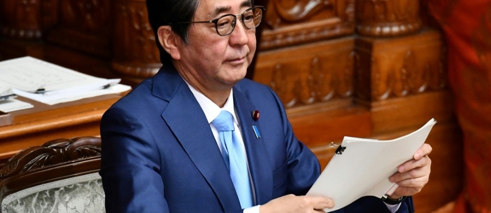 Shinzo Abe: une longevite record sans successeur en vue