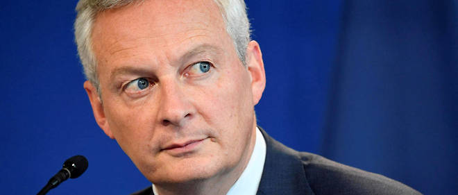 Le ministre des Finances, Bruno le Maire, defend le budget de la France devant ses pairs a Bruxelles. 