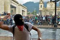 Colombie: des manifestants d&eacute;fient le pr&eacute;sident Duque malgr&eacute; le couvre-feu