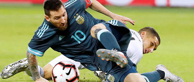 L'Argentin Lionel Messi a remporte cinq ballons d'or.