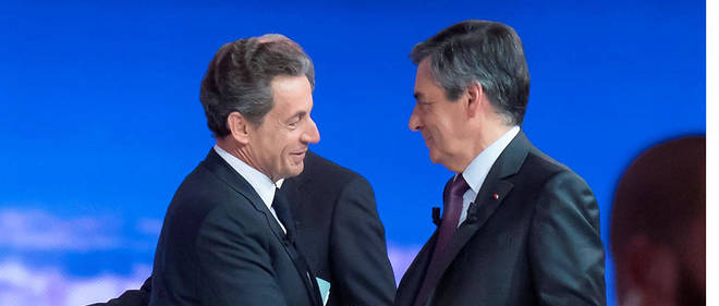 Nicolas Sarkozy et Francois Fillon lors du debat de la primaire de la droite en 2016.