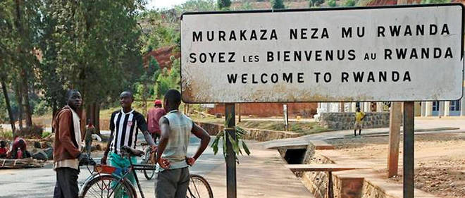 Dans un pays comme le Rwanda, le swahili, langue vehiculaire, cotoie l'anglais et le francais. 