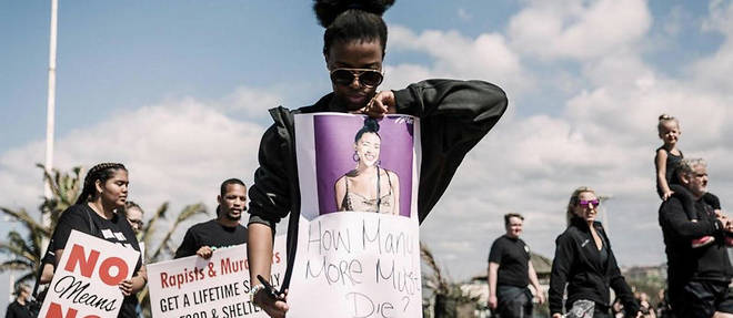 Face a la violence, les Sud-Africaines ne baissent pas les bras. Ici, une image de la marche contre les violences sexistes, le 7 septembre a Durban. 