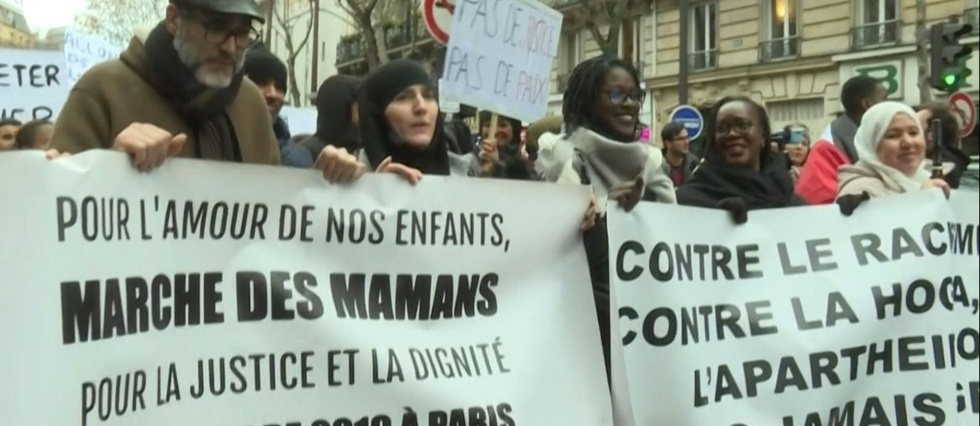 LycÃ©ens Ã  genoux Ã  Mantes-la-Jolie: manifestation un an aprÃ¨s contre l'