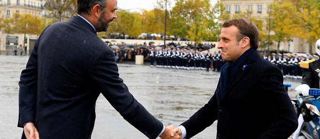 Emmanuel Macron et Edouard Philippe commemorant l'armistice du 11 novembre.
