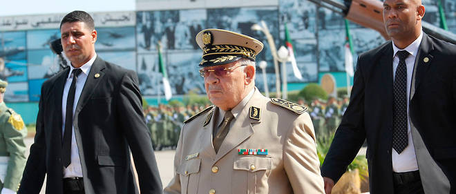 Pas une semaine sans que le general Ahmed Gaid Salah ne sillonne l'Algerie et ne s'adresse aux Algeriens, alternant menaces et apaisement...
