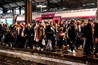 Gr&egrave;ve&nbsp;dans les transports&nbsp;: le taux de gr&eacute;vistes en baisse &agrave; la SNCF