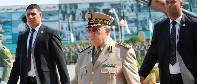 Le general Ahmed Gaid Salah devait une grande partie de sa carriere a Abdelaziz Bouteflika.
