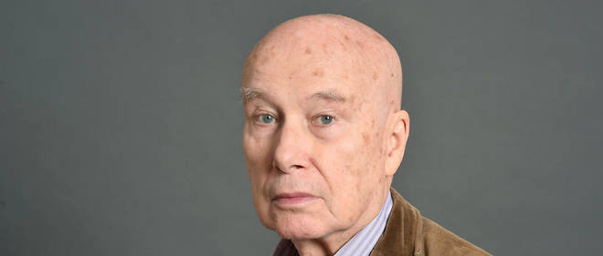 Gabriel Matzneff, 83 ans, a recu le prix Renaudot en 2013 et est chroniqueur au << Point >>.
