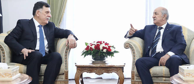 Le chef du gouvernement d'union nationale libyen (GNA), Fayez al-Sarraj, a effectue lundi 6 janvier une visite a Alger pour discuter avec le nouveau chef de l'Etat algerien Abdelmadjid Tebboune de "l'aggravation" de la crise en Libye.
