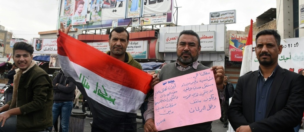 Irak: des milliers de manifestants anti-pouvoir conspuent l'Iran et les Etats-Unis