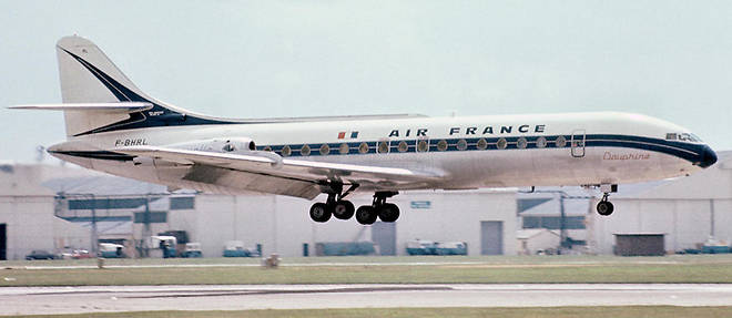 Une caravelle d'Air France, comme celle qui a tres probablement ete abattue par erreur, par un missile francais, pres de Nice en 1968.
