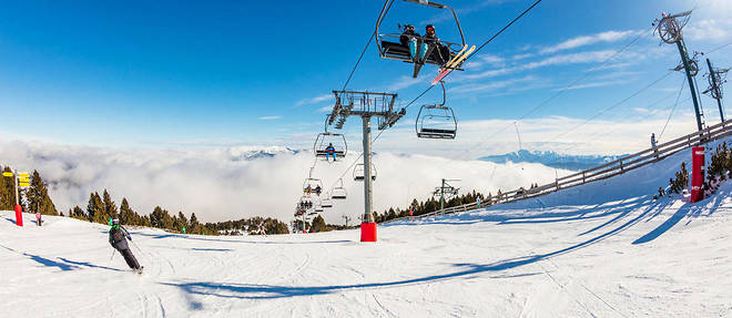Deux a trois stations de ski ferment chaque annee en France. (Illustration)
