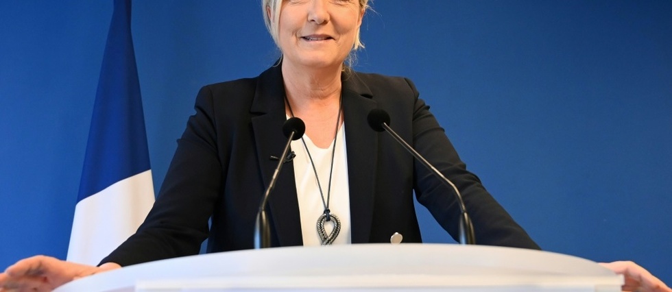 Marine Le Pen en quete de credibilite pour 2022