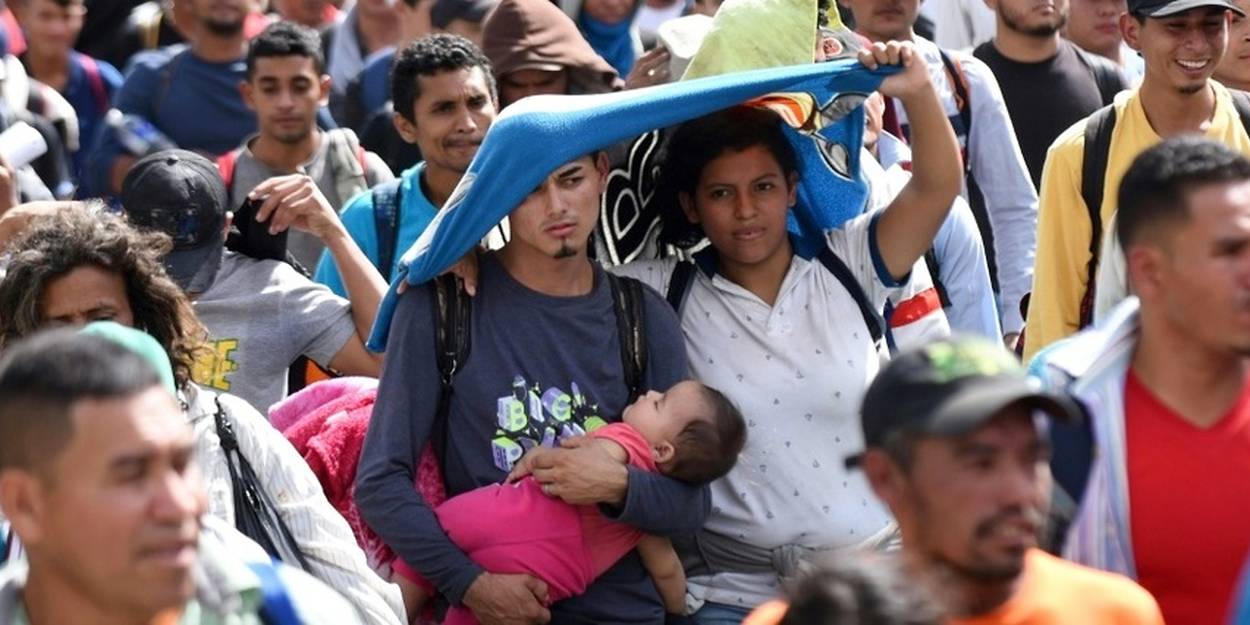 Une Caravane De Migrants Honduriens Progresse Au Guatemala